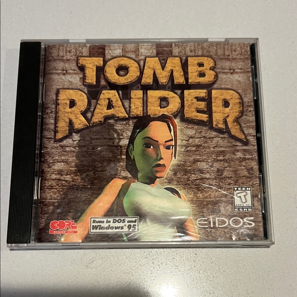 J4 Vintage 1996 Computer Game TOMB RAIDER DOS Windows 95 EIDOS PC